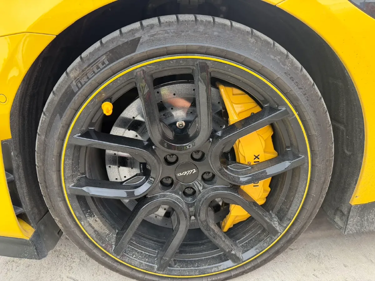 2025 MI SU7 Ultra BEV 93.7KWH,autocango,china used car exporter,china ev exporter,chinese used car exporter,chinese used ev exporter