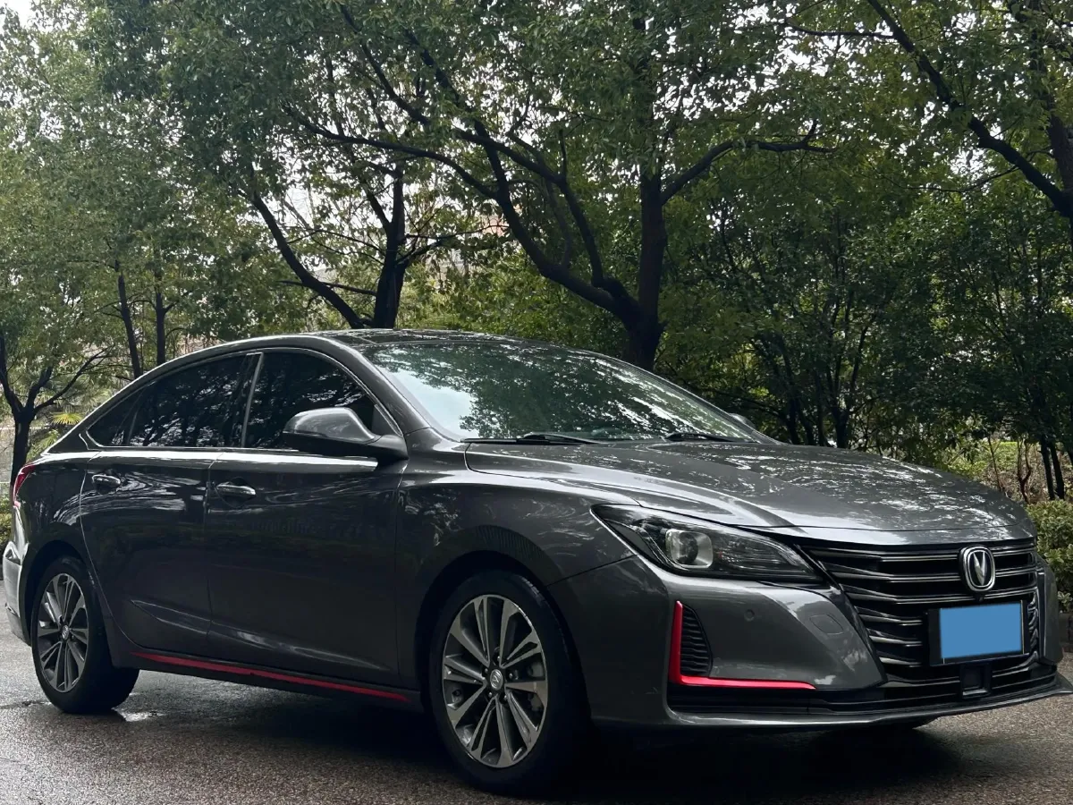 2021 ChangAn Raeton CC 1.5T 180HP L4 7DCT,autocango,china used car exporter,china ev exporter,chinese used car exporter,chinese used ev exporter