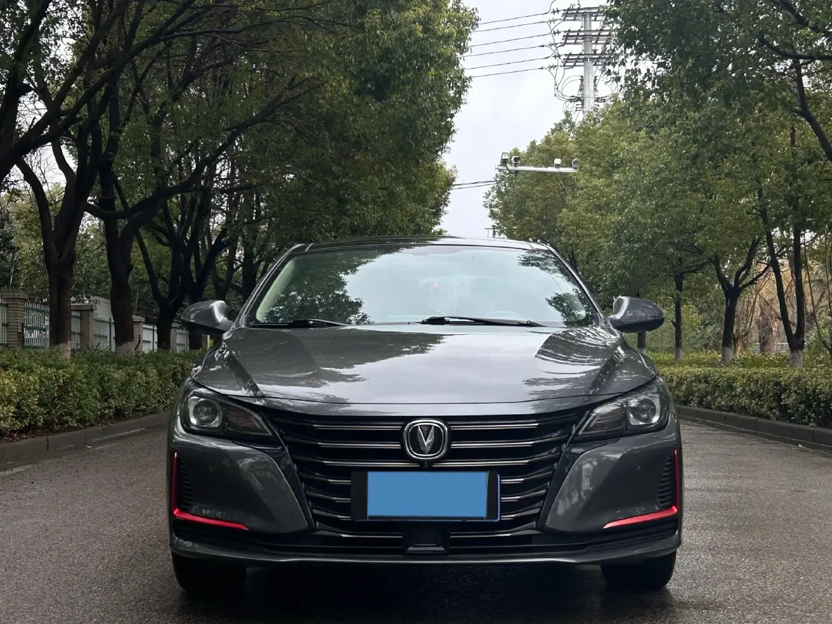 2021 ChangAn Raeton CC 1.5T 180HP L4 7DCT,autocango,china used car exporter,china ev exporter,chinese used car exporter,chinese used ev exporter