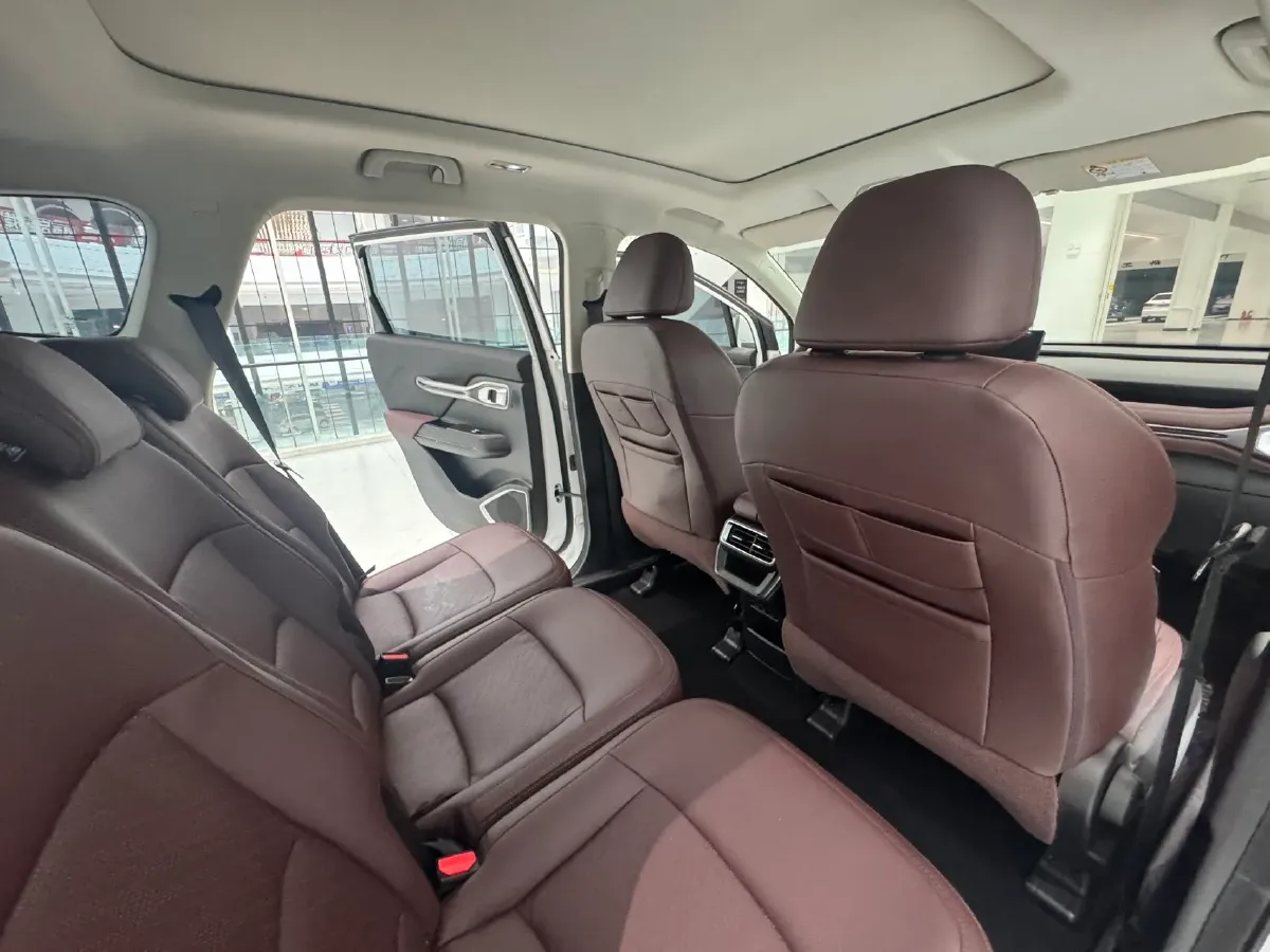 2022 Geely Okavango 1.8T 184HP L4 7DCT,autocango,china used car exporter,china ev exporter,chinese used car exporter,chinese used ev exporter