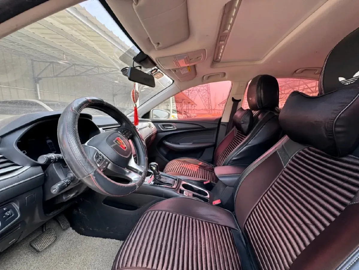 2020 Roewe i5 1.5L 120HP L4 CVT,autocango,china used car exporter,china ev exporter,chinese used car exporter,chinese used ev exporter