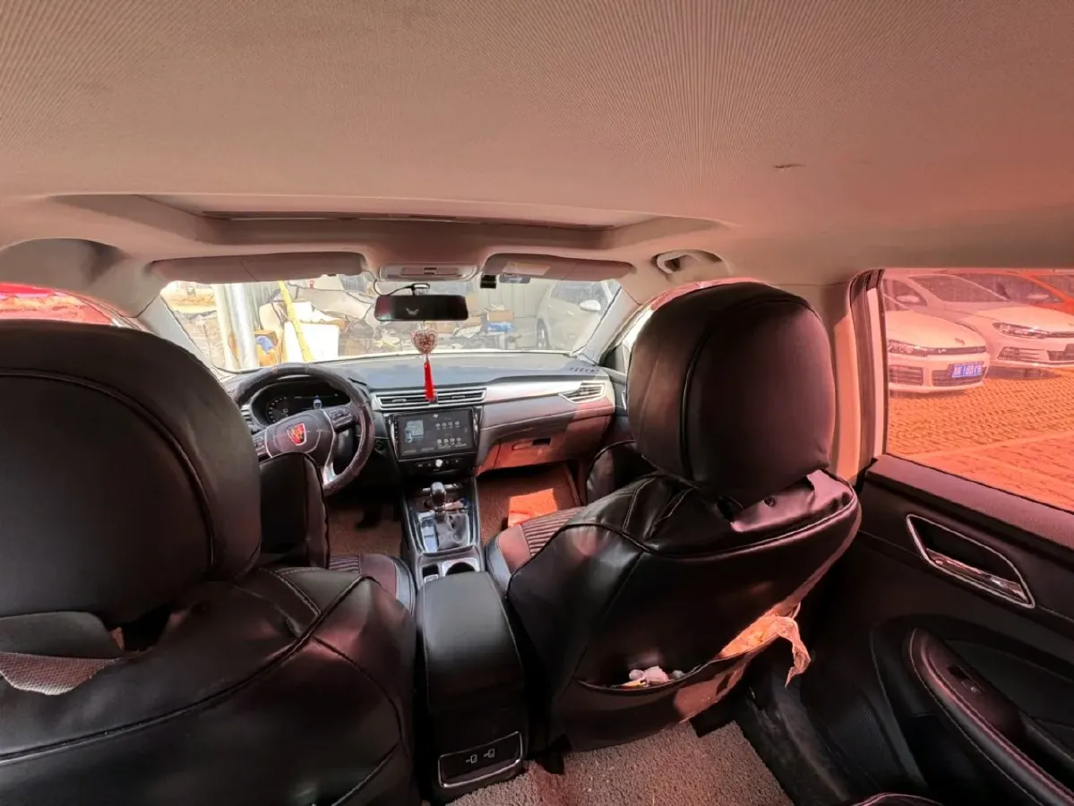 2020 Roewe i5 1.5L 120HP L4 CVT,autocango,china used car exporter,china ev exporter,chinese used car exporter,chinese used ev exporter