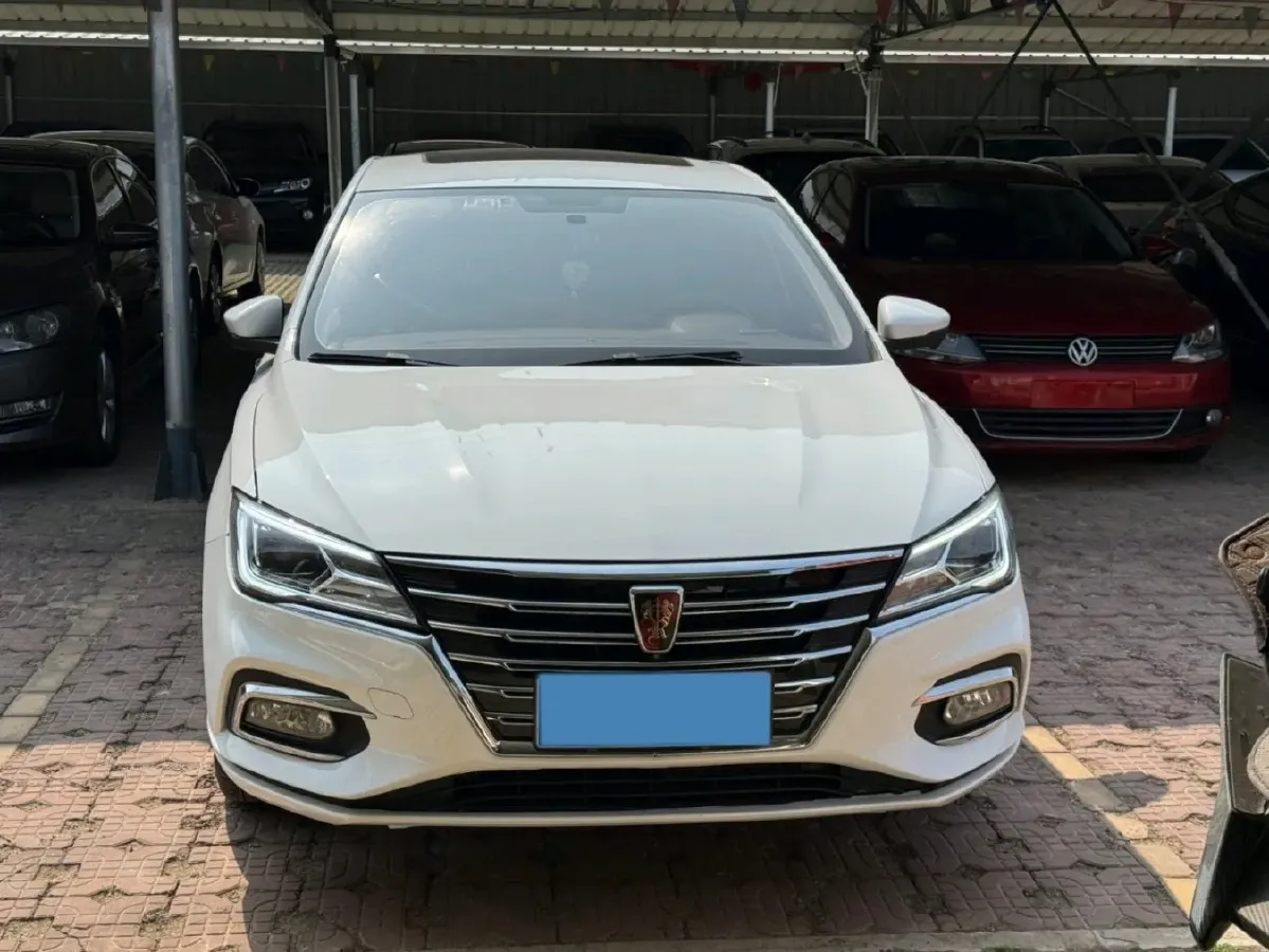 2020 Roewe i5 1.5L 120HP L4 CVT,autocango,china used car exporter,china ev exporter,chinese used car exporter,chinese used ev exporter