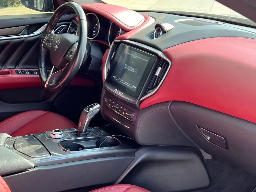 2019 Maserati Ghibli 3.0T 350HP V6 8AT,autocango,china used car exporter,china ev exporter,chinese used car exporter,chinese used ev exporter