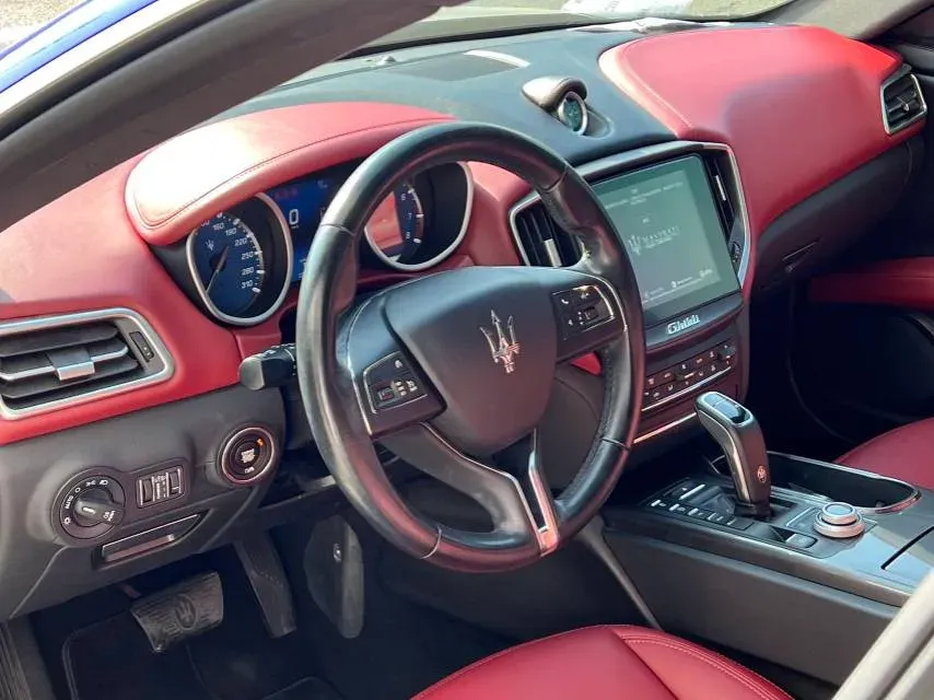 2019 Maserati Ghibli 3.0T 350HP V6 8AT,autocango,china used car exporter,china ev exporter,chinese used car exporter,chinese used ev exporter