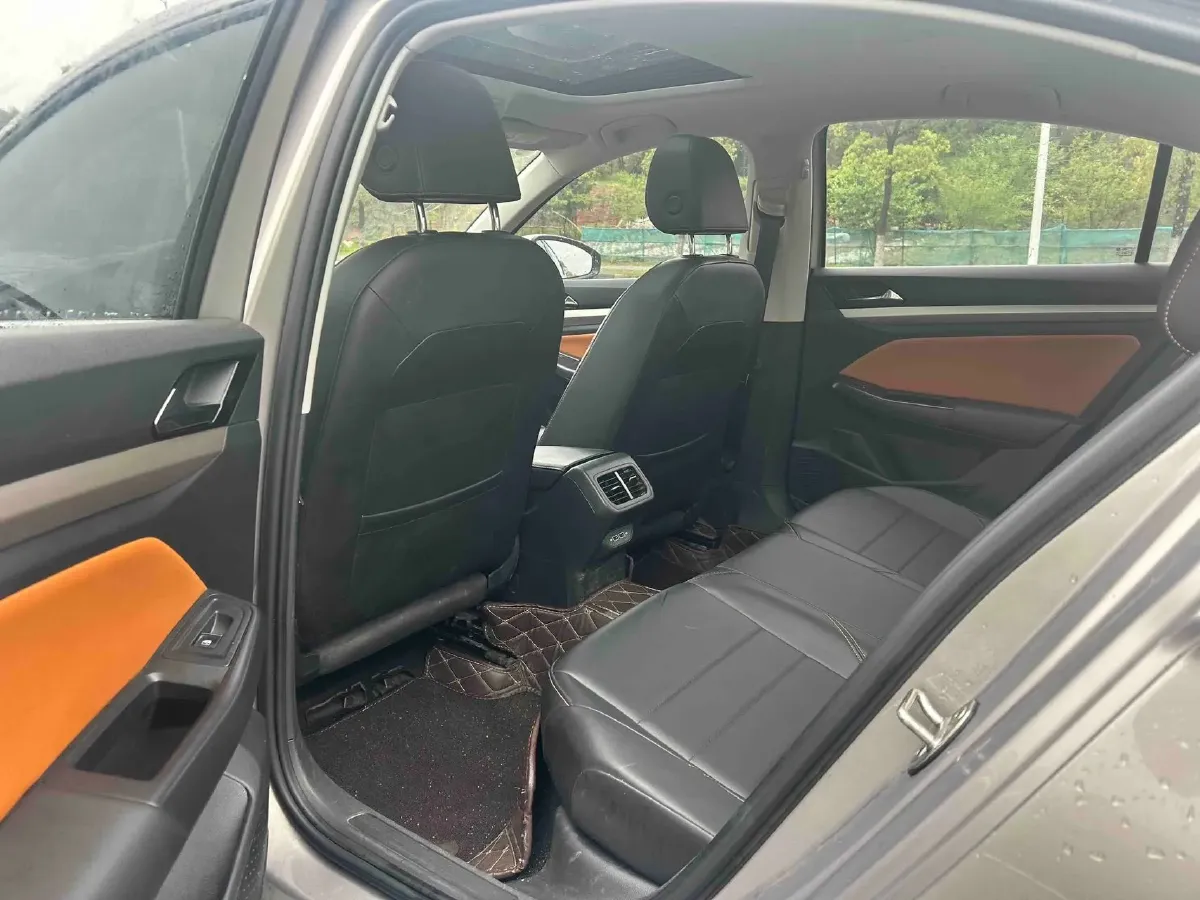 2023 Volkswagen Bora 1.2T 116HP L4 7DCT,autocango,china used car exporter,china ev exporter,chinese used car exporter,chinese used ev exporter