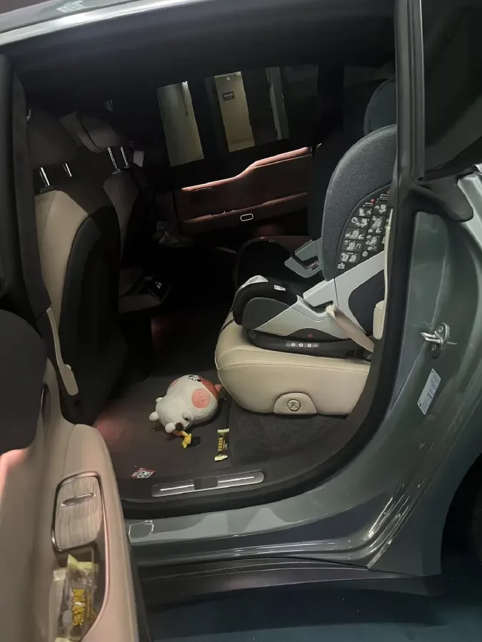 2021 Volkswagen ID.6 Crozz BEV 84.8KWH,autocango,china used car exporter,china ev exporter,chinese used car exporter,chinese used ev exporter