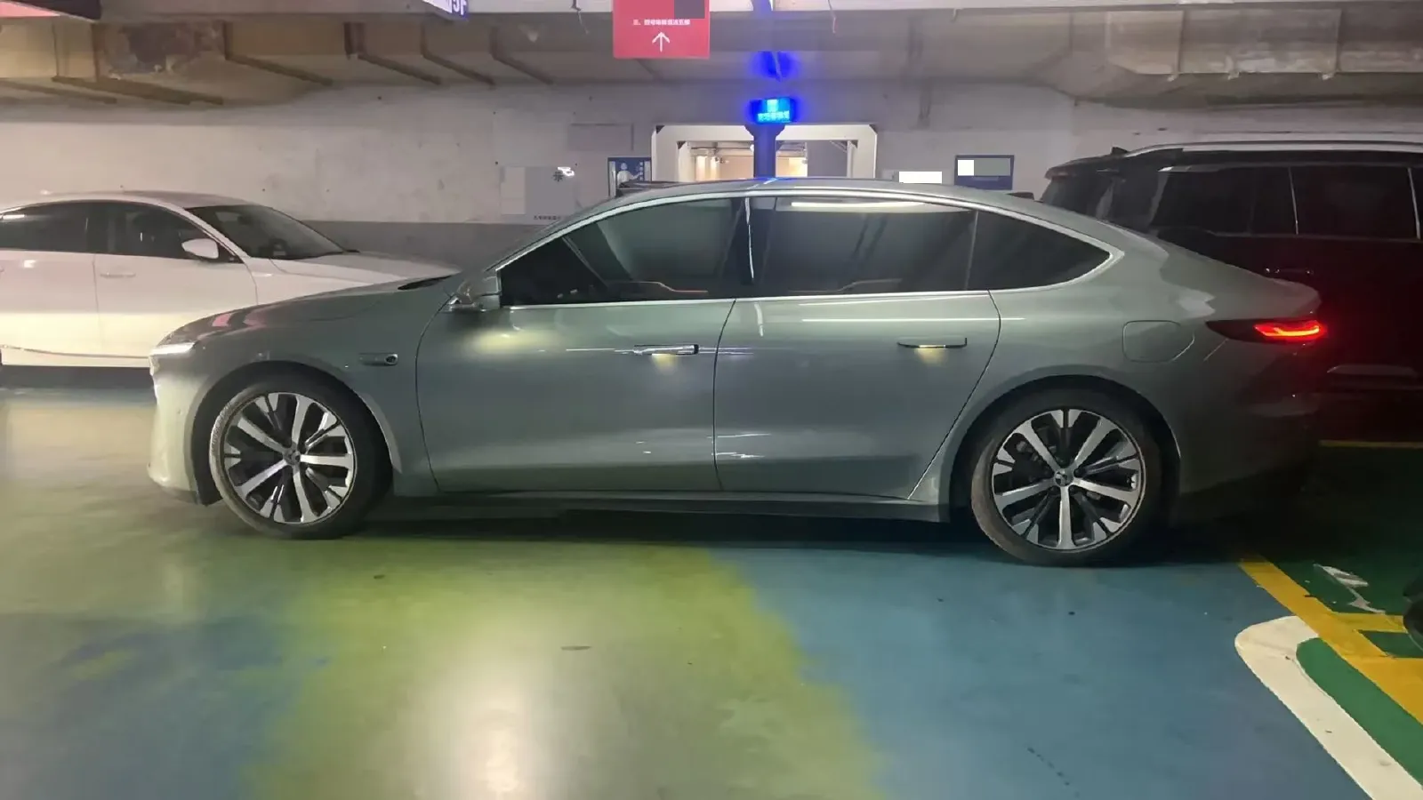 2021 Volkswagen ID.6 Crozz BEV 84.8KWH,autocango,china used car exporter,china ev exporter,chinese used car exporter,chinese used ev exporter