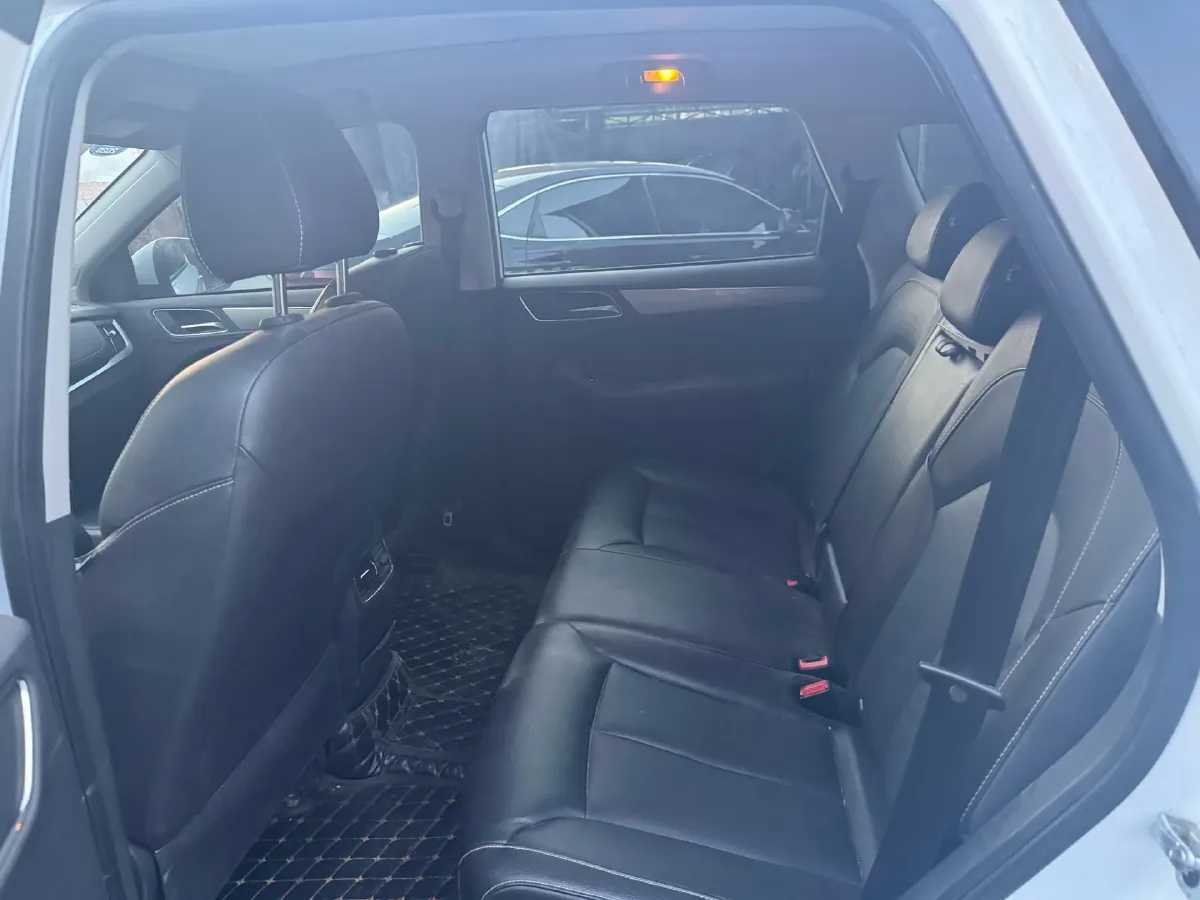 2018 Roewe RX5 1.5T 169HP L4 6MT,autocango,china used car exporter,china ev exporter,chinese used car exporter,chinese used ev exporter