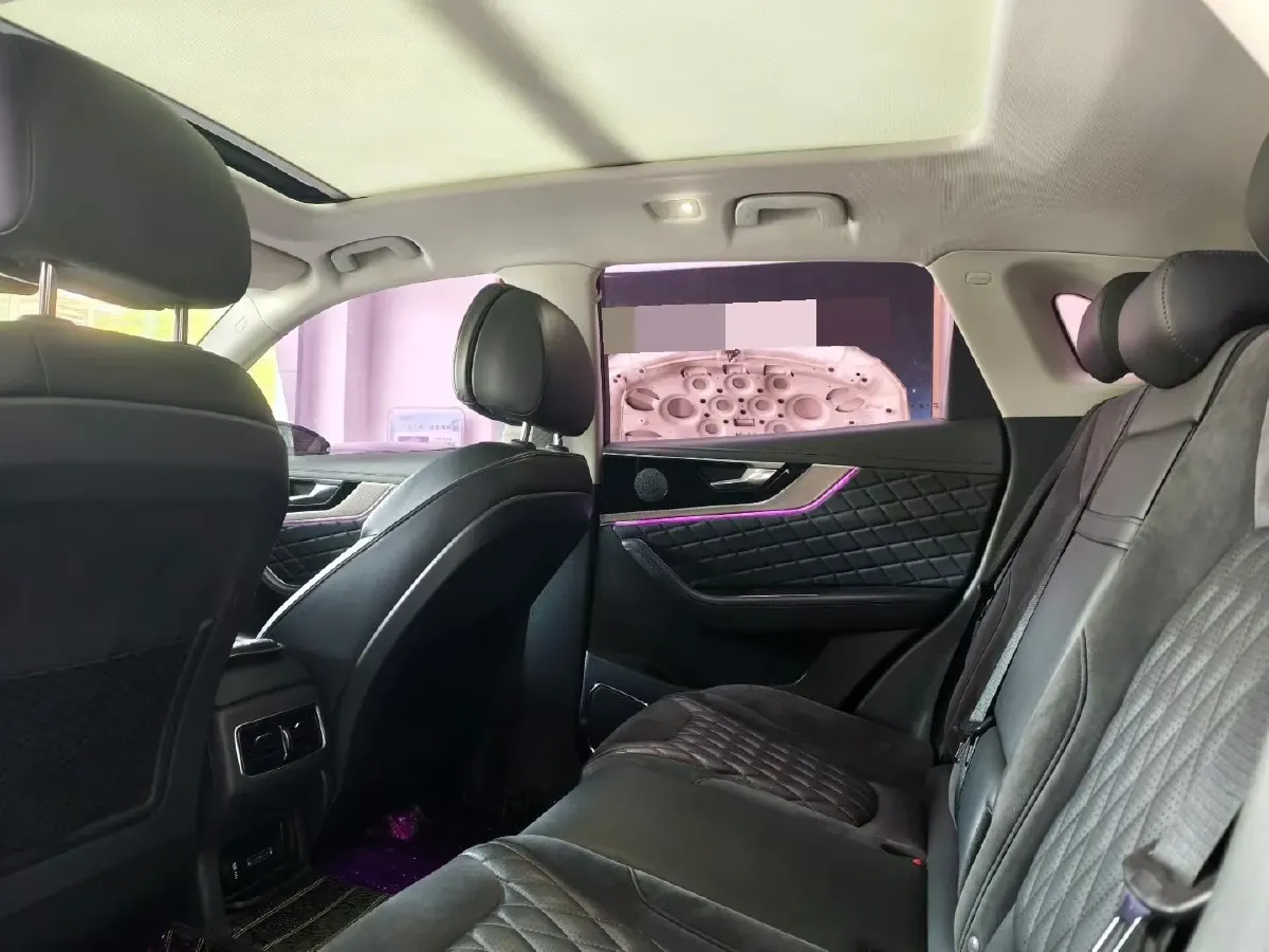 2019 HongQi HS5 2.0T 224HP L4 6AT,autocango,china used car exporter,china ev exporter,chinese used car exporter,chinese used ev exporter