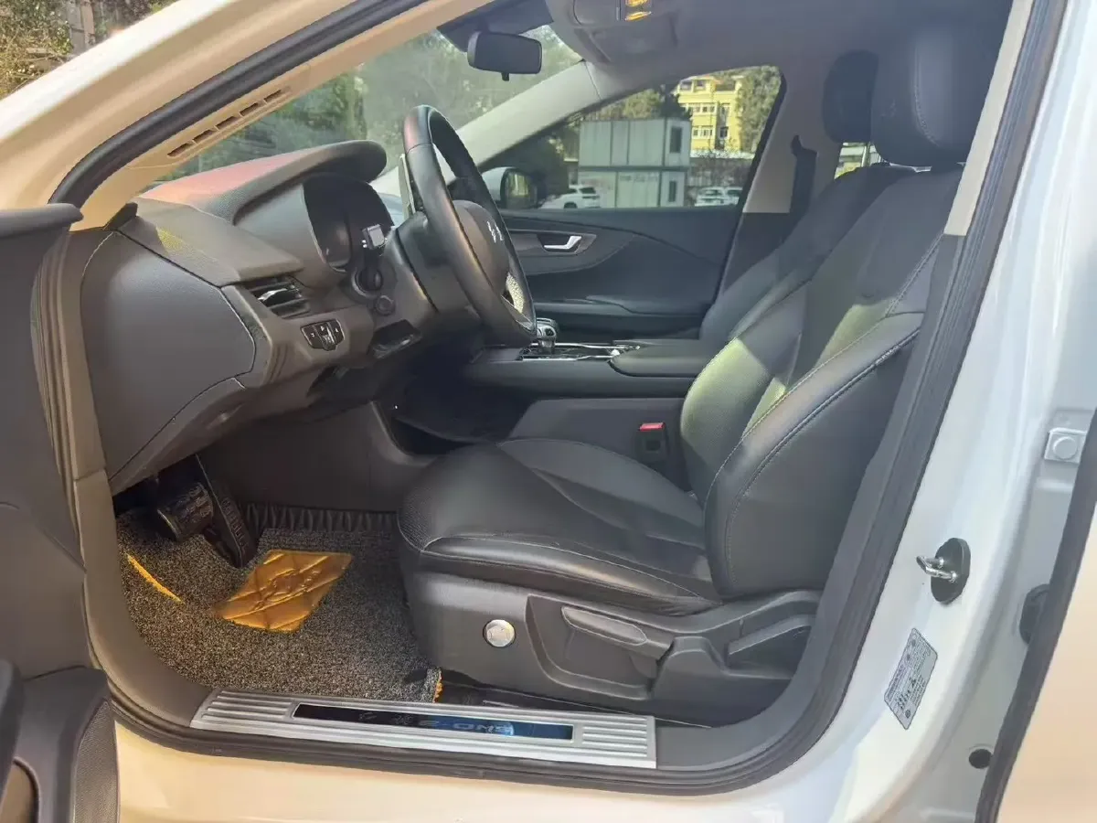 2022 HongQi E-QM5 BEV 54KWH,autocango,china used car exporter,china ev exporter,chinese used car exporter,chinese used ev exporter