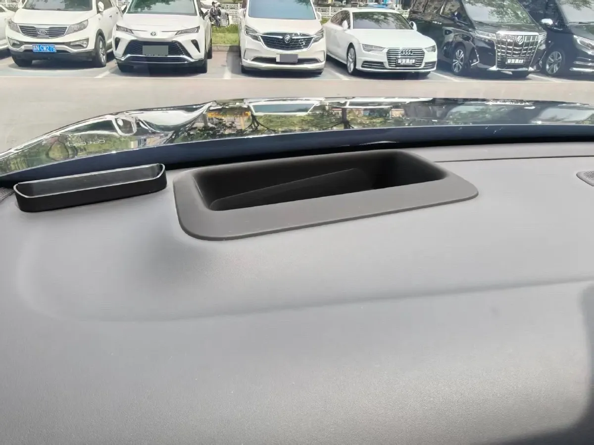 2023 Li L7 Range Extended 154HP REEV 40.9KWH,autocango,china used car exporter,china ev exporter,chinese used car exporter,chinese used ev exporter