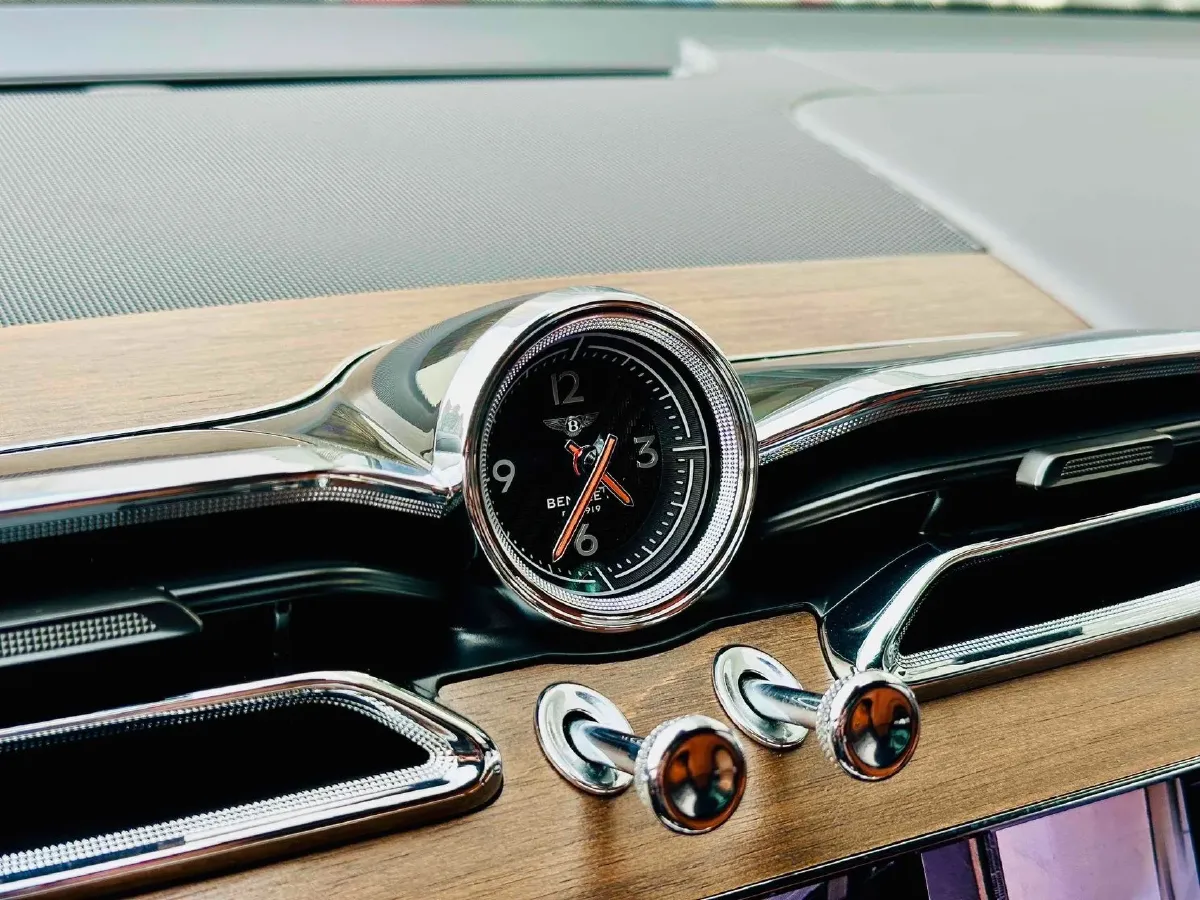 2023 Bentley Flying Spur 4.0T 550HP V8 8DCT,autocango,china used car exporter,china ev exporter,chinese used car exporter,chinese used ev exporter