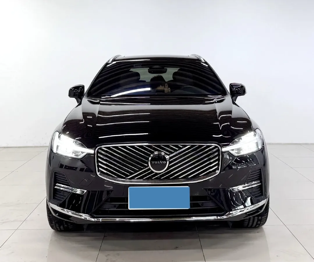 2026 Volvo XC60 2.0T 250HP L4 8AT,autocango,china used car exporter,china ev exporter,chinese used car exporter,chinese used ev exporter