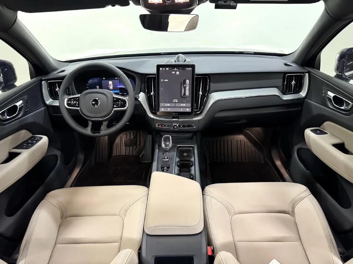 2026 Volvo XC60 2.0T 250HP L4 8AT,autocango,china used car exporter,china ev exporter,chinese used car exporter,chinese used ev exporter