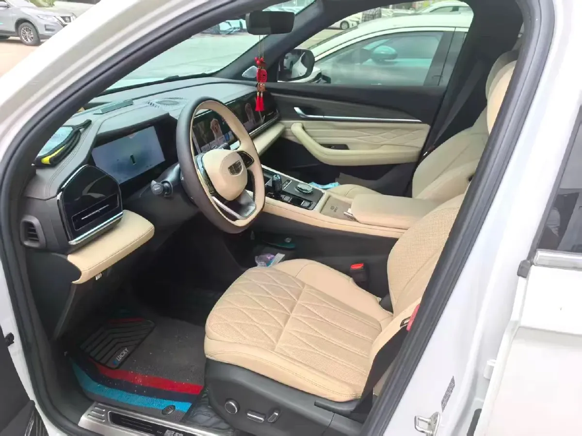 2025 Geely Monjaro 2.0T 238HP L4 8AT,autocango,china used car exporter,china ev exporter,chinese used car exporter,chinese used ev exporter