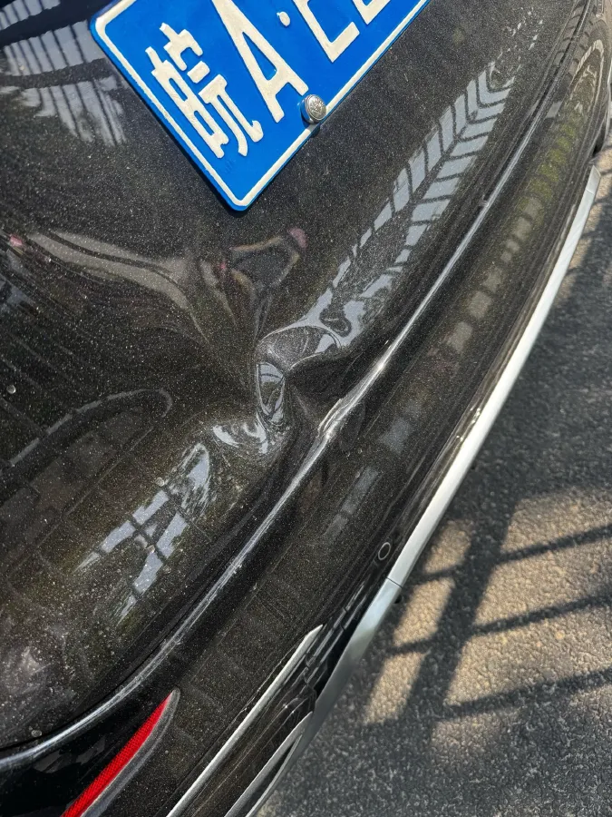 2023 HongQi HS5 2.0T 252HP L4 8AT,autocango,china used car exporter,china ev exporter,chinese used car exporter,chinese used ev exporter