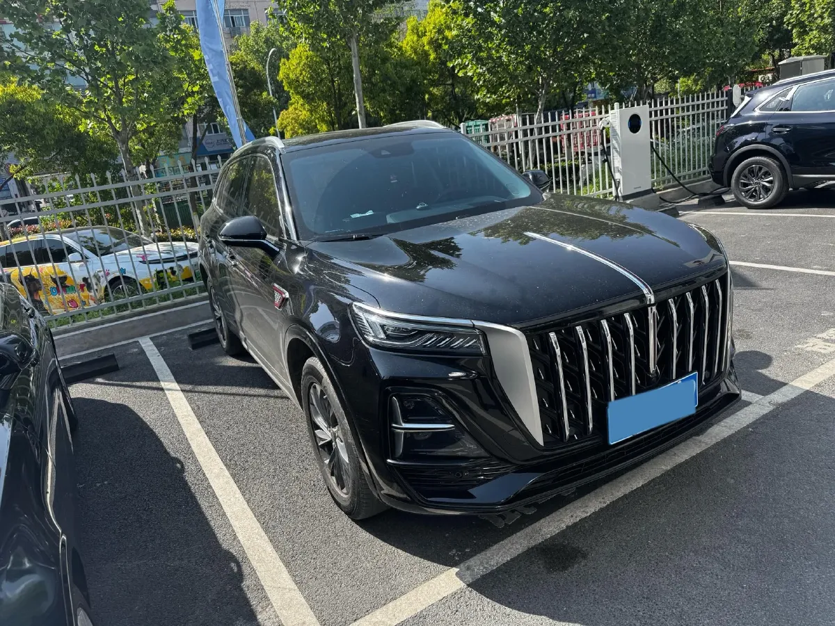 2023 HongQi HS5 2.0T 252HP L4 8AT,autocango,china used car exporter,china ev exporter,chinese used car exporter,chinese used ev exporter