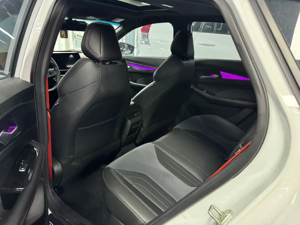 2022 Geely Binray 1.5T 181HP L4 7DCT,autocango,china used car exporter,china ev exporter,chinese used car exporter,chinese used ev exporter