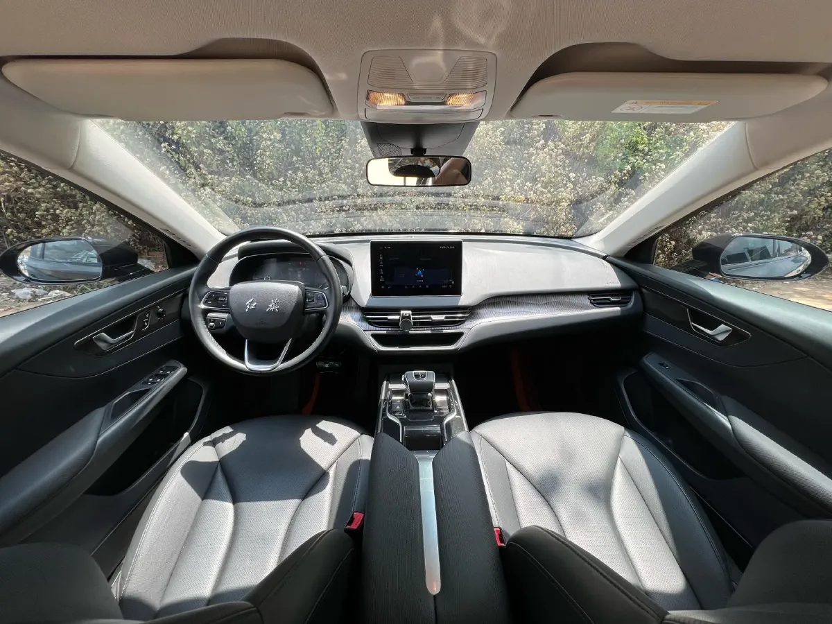 2022 HongQi E-QM5 BEV 54KWH,autocango,china used car exporter,china ev exporter,chinese used car exporter,chinese used ev exporter