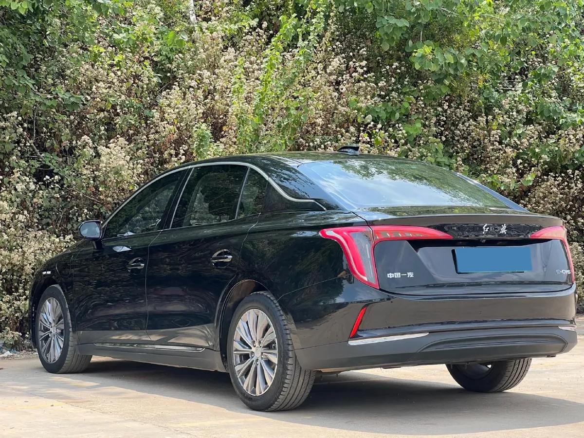2022 HongQi E-QM5 BEV 54KWH,autocango,china used car exporter,china ev exporter,chinese used car exporter,chinese used ev exporter
