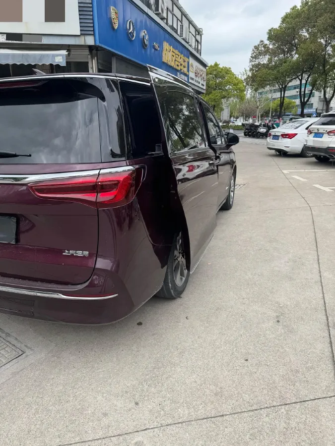 2023 Buick Century 2.0T 237HP L4 9AT,autocango,china used car exporter,china ev exporter,chinese used car exporter,chinese used ev exporter