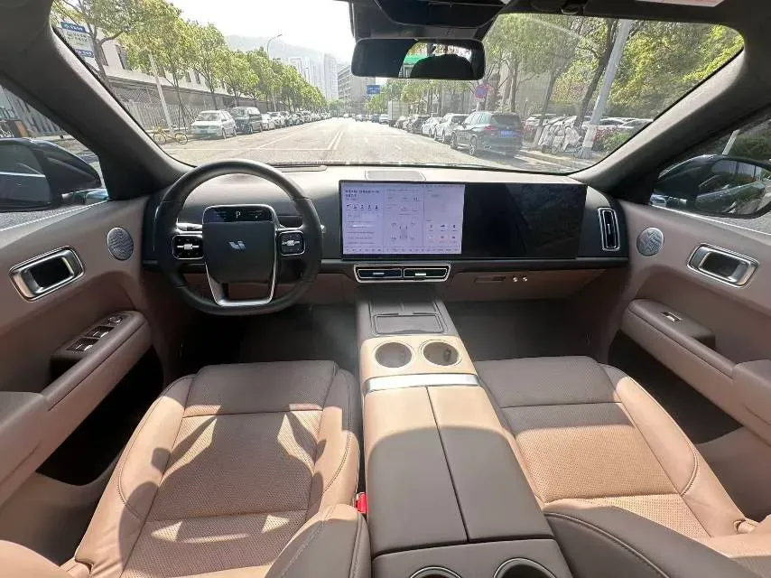 2025 Li L8 Range Extended 154HP REEV,autocango,china used car exporter,china ev exporter,chinese used car exporter,chinese used ev exporter