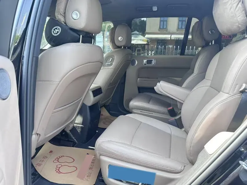 2025 Li L8 Range Extended 154HP REEV,autocango,china used car exporter,china ev exporter,chinese used car exporter,chinese used ev exporter