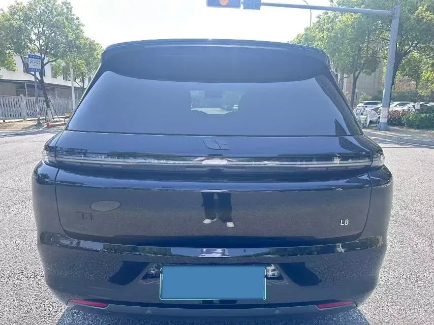 2025 Li L8 Range Extended 154HP REEV,autocango,china used car exporter,china ev exporter,chinese used car exporter,chinese used ev exporter