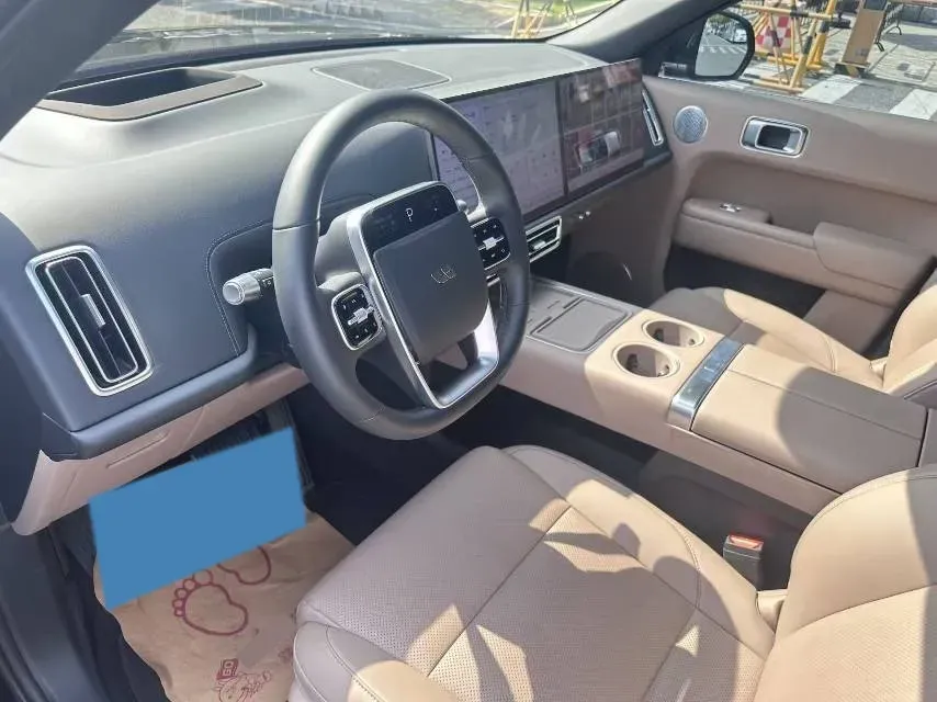 2025 Li L8 Range Extended 154HP REEV,autocango,china used car exporter,china ev exporter,chinese used car exporter,chinese used ev exporter