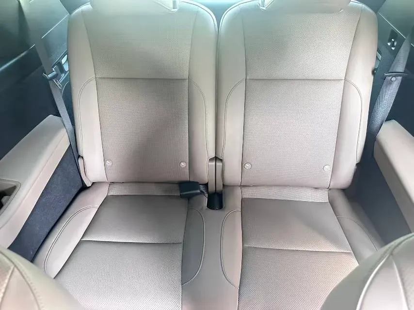 2025 Li L8 Range Extended 154HP REEV,autocango,china used car exporter,china ev exporter,chinese used car exporter,chinese used ev exporter