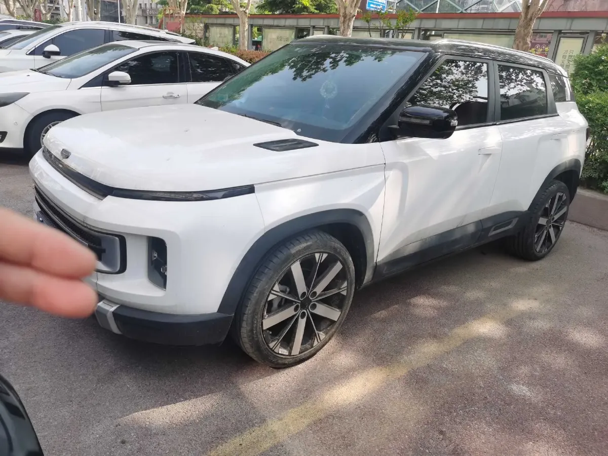 2023 Geely ICON 1.5T 181HP L4 7DCT,autocango,china used car exporter,china ev exporter,chinese used car exporter,chinese used ev exporter