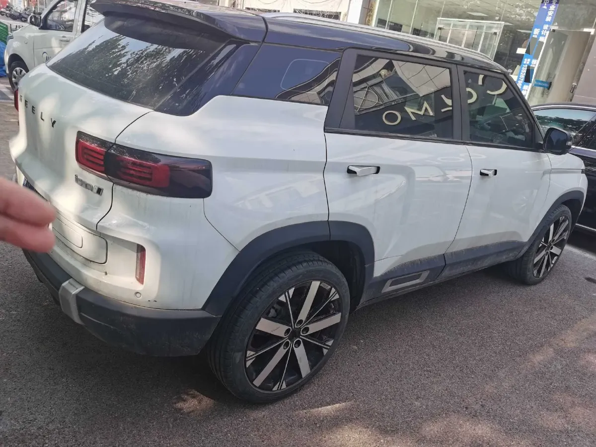 2023 Geely ICON 1.5T 181HP L4 7DCT,autocango,china used car exporter,china ev exporter,chinese used car exporter,chinese used ev exporter