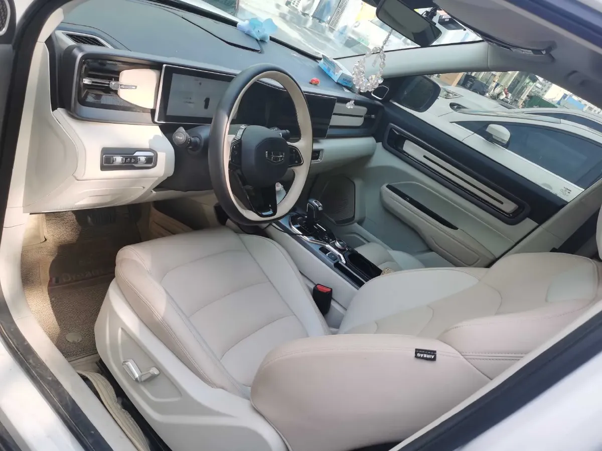 2023 Geely ICON 1.5T 181HP L4 7DCT,autocango,china used car exporter,china ev exporter,chinese used car exporter,chinese used ev exporter