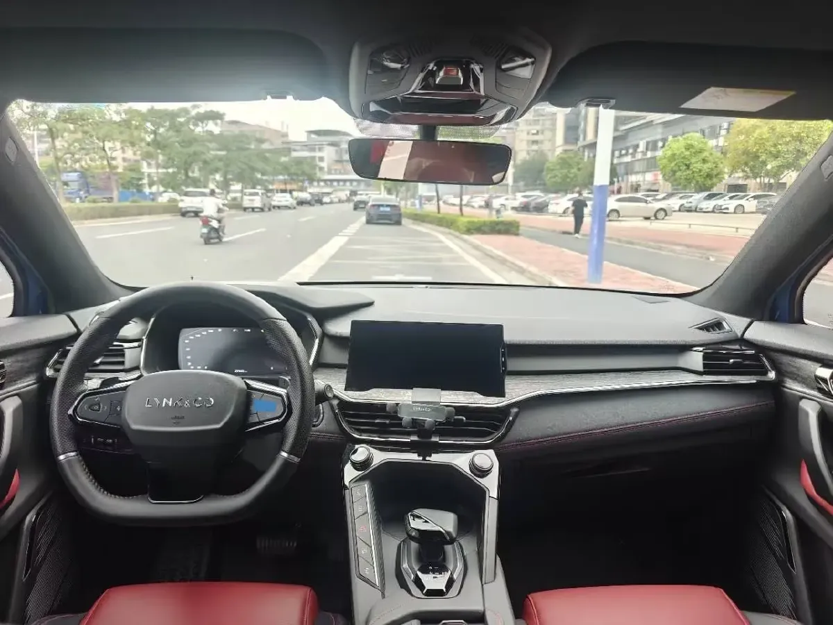 2020 LYNK&CO 06 1.5T 177HP L3 7DCT,autocango,china used car exporter,china ev exporter,chinese used car exporter,chinese used ev exporter