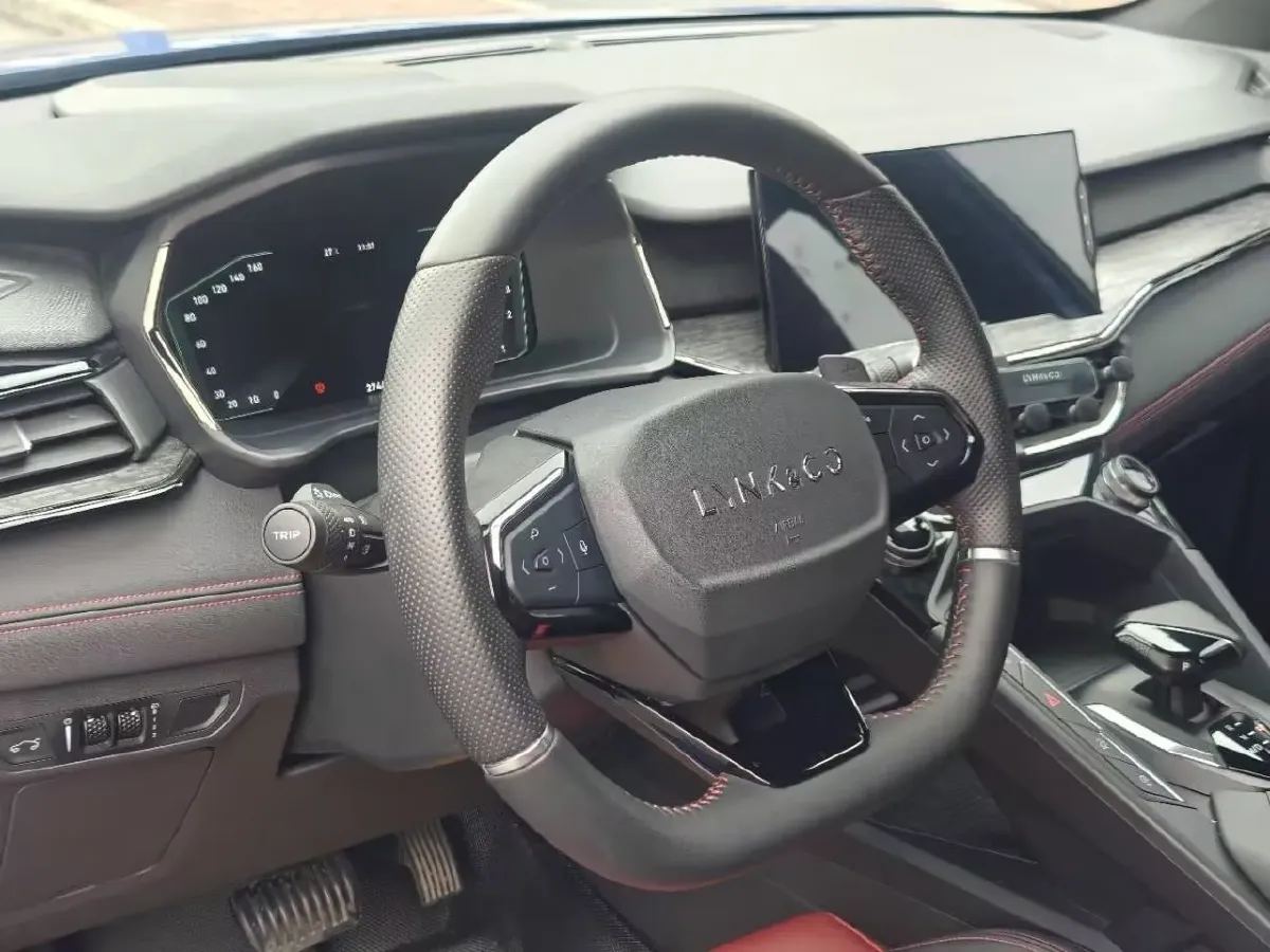 2020 LYNK&CO 06 1.5T 177HP L3 7DCT,autocango,china used car exporter,china ev exporter,chinese used car exporter,chinese used ev exporter