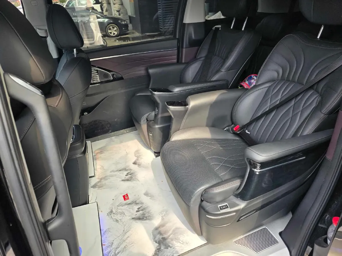 2023 GAC Trumpchi M8 2.0T 252HP L4 8AT,autocango,china used car exporter,china ev exporter,chinese used car exporter,chinese used ev exporter