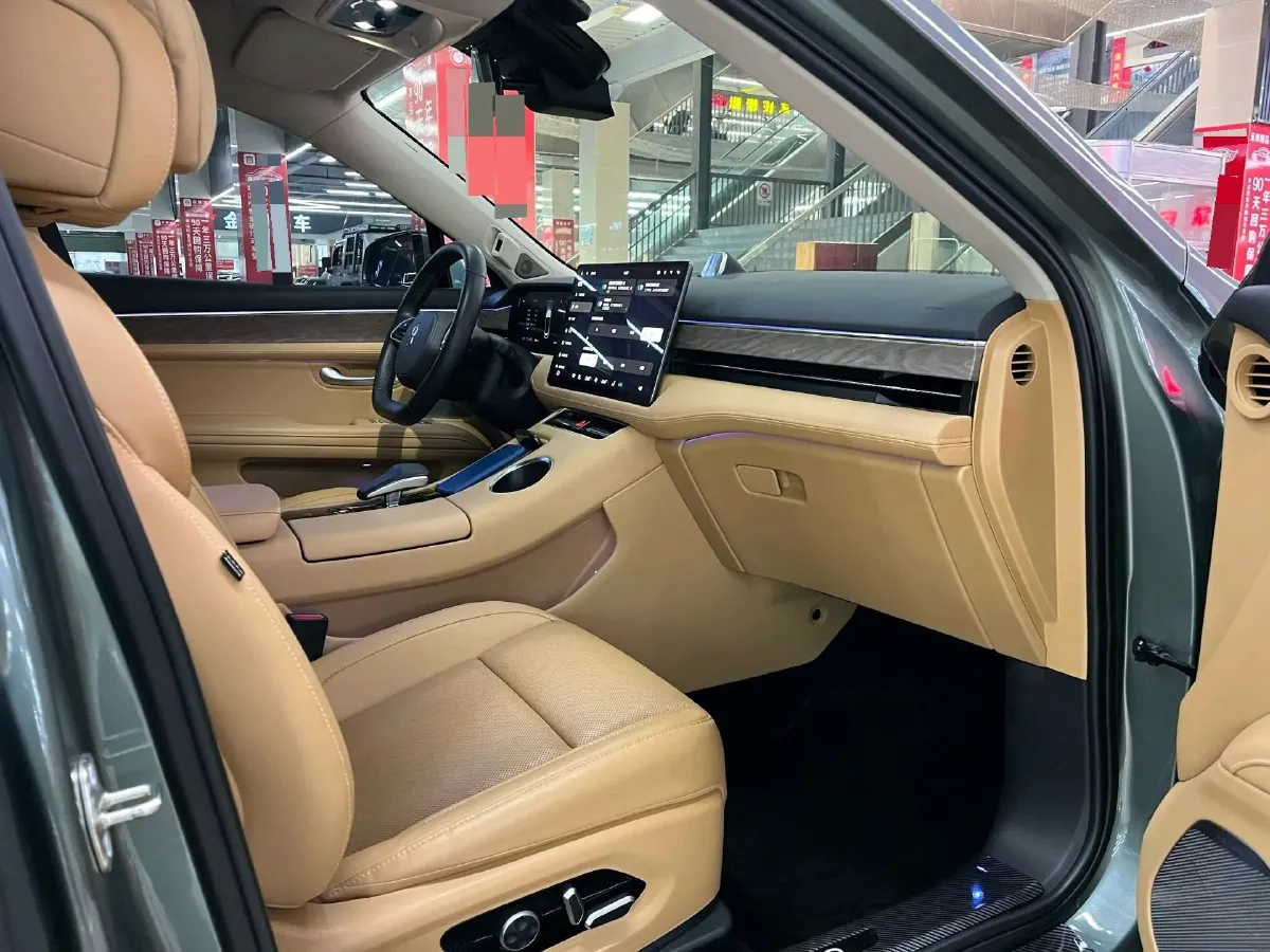 2022 Isuzu Mu-X 2.0T 220HP L4 8AT,autocango,china used car exporter,china ev exporter,chinese used car exporter,chinese used ev exporter