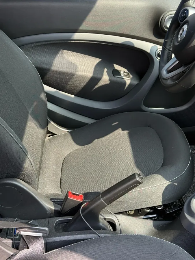 2019 Smart smart fortwo 0.9T 90HP L3 6DCT,autocango,china used car exporter,china ev exporter,chinese used car exporter,chinese used ev exporter