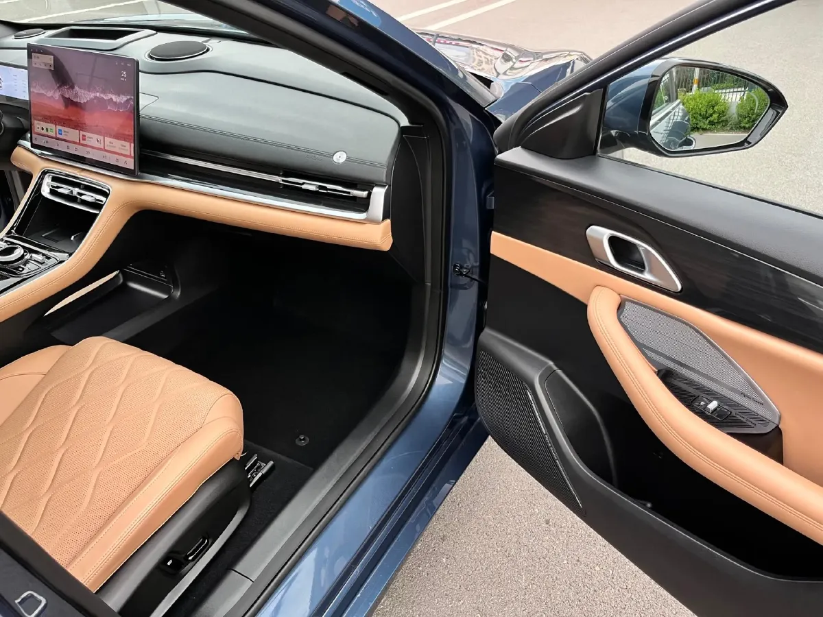 2025 Geely Galaxy A7 1.5L 112HP L4 1DHT PHEV,autocango,china used car exporter,china ev exporter,chinese used car exporter,chinese used ev exporter