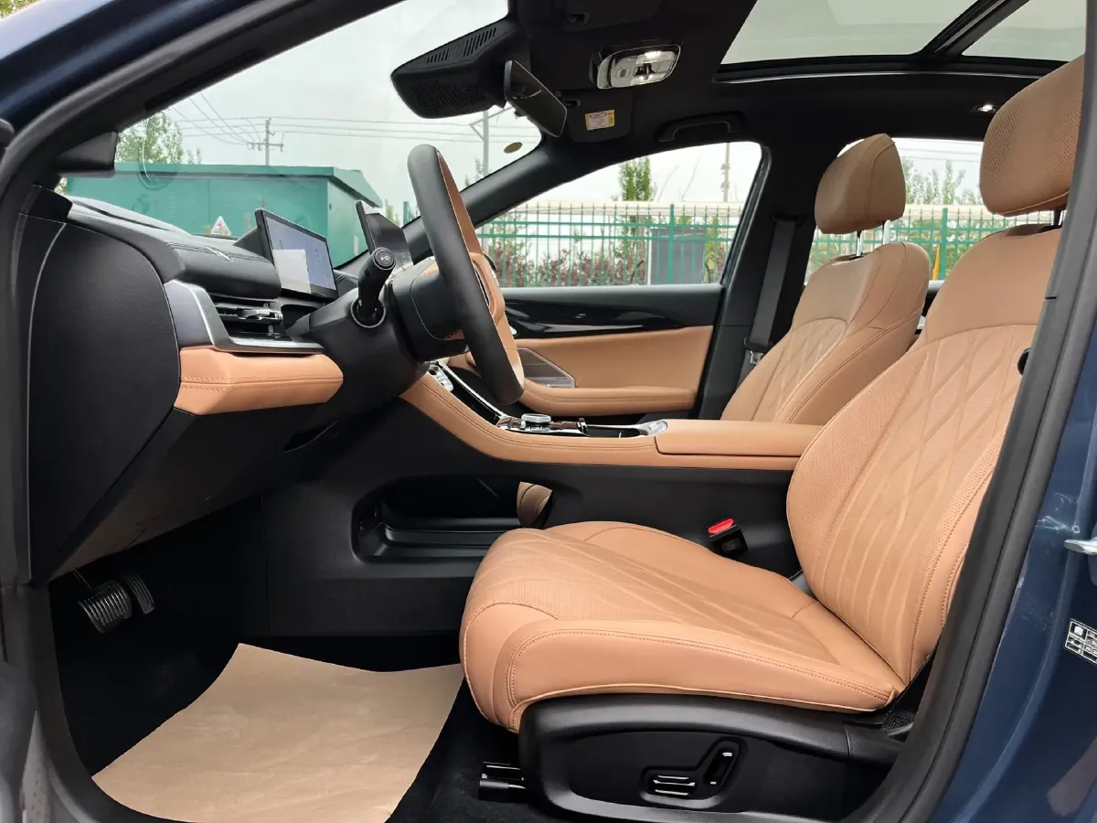 2025 Geely Galaxy A7 1.5L 112HP L4 1DHT PHEV,autocango,china used car exporter,china ev exporter,chinese used car exporter,chinese used ev exporter