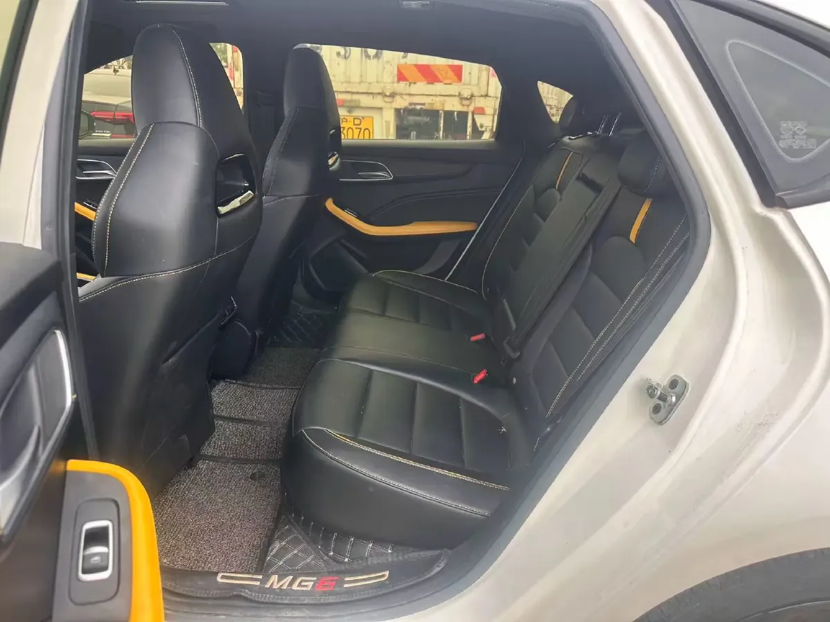 2020 HongQi H5 1.8T 197HP L4 6AT,autocango,china used car exporter,china ev exporter,chinese used car exporter,chinese used ev exporter