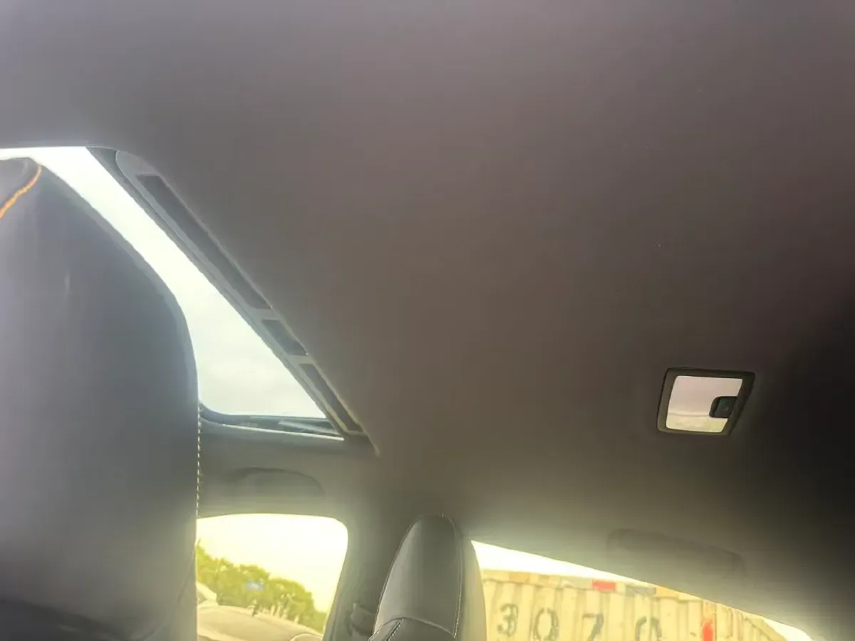 2020 HongQi H5 1.8T 197HP L4 6AT,autocango,china used car exporter,china ev exporter,chinese used car exporter,chinese used ev exporter