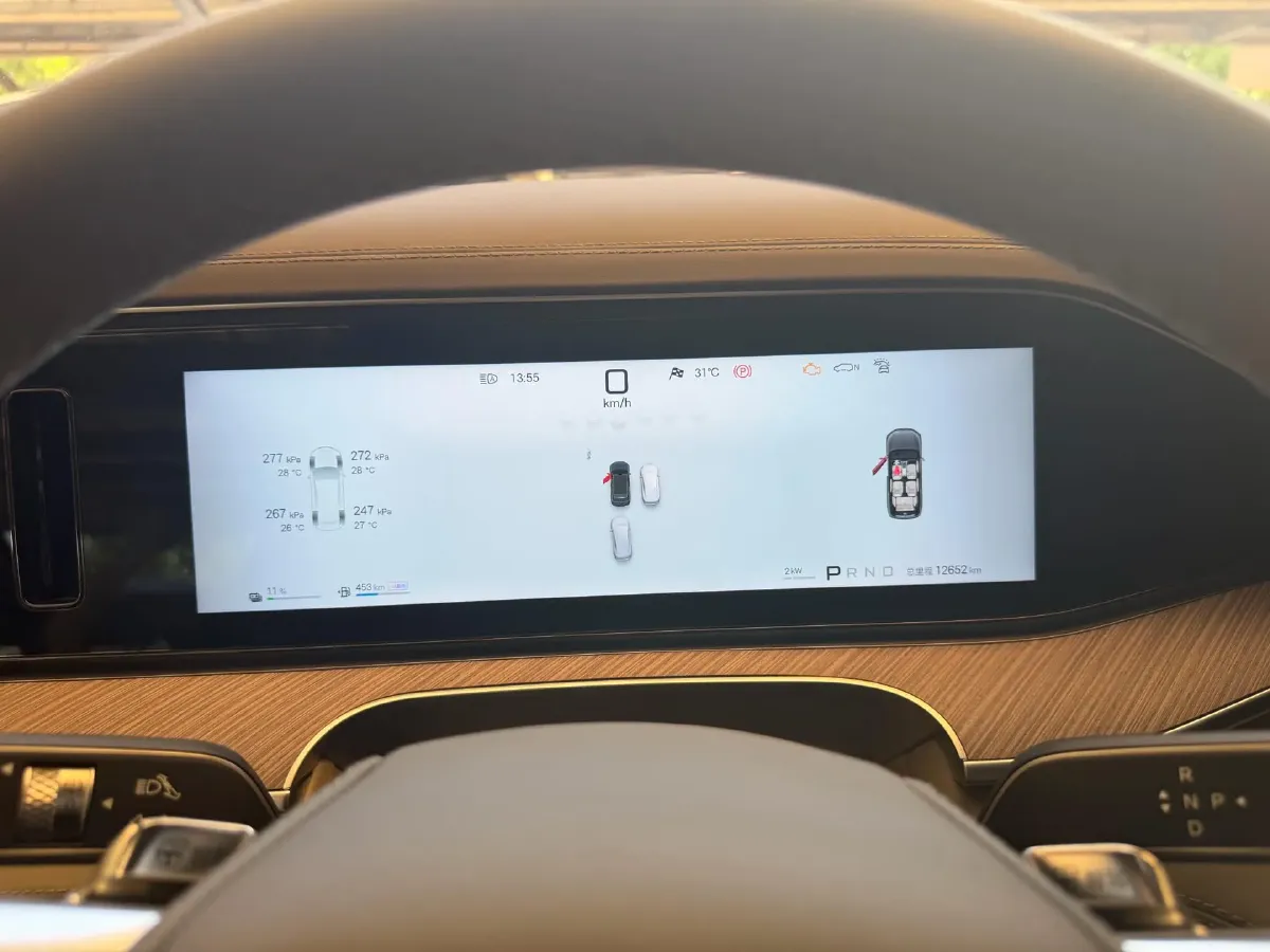 2026 Denza DenzaN9 2.0T 207HP L4 E-CVT PHEV,autocango,china used car exporter,china ev exporter,chinese used car exporter,chinese used ev exporter