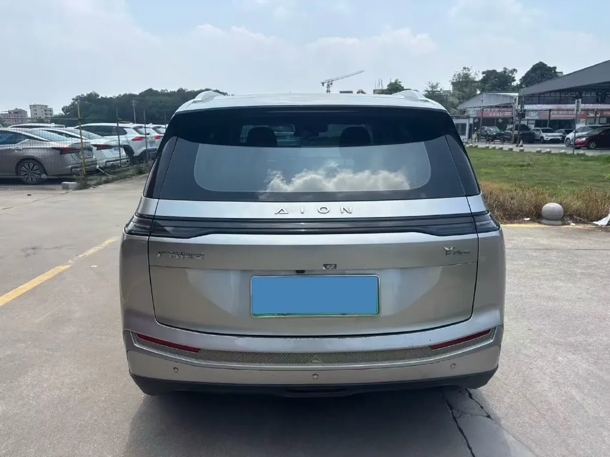 2022 Geely Okavango 1.8T 184HP L4 7DCT,autocango,china used car exporter,china ev exporter,chinese used car exporter,chinese used ev exporter