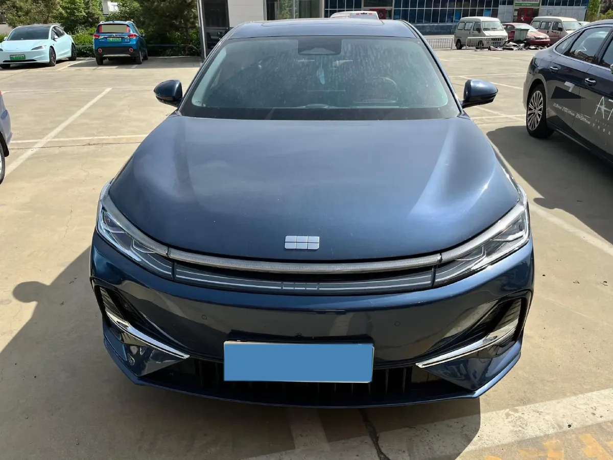 2025 Geely Galaxy A7 1.5L 112HP L4 1DHT PHEV,autocango,china used car exporter,china ev exporter,chinese used car exporter,chinese used ev exporter