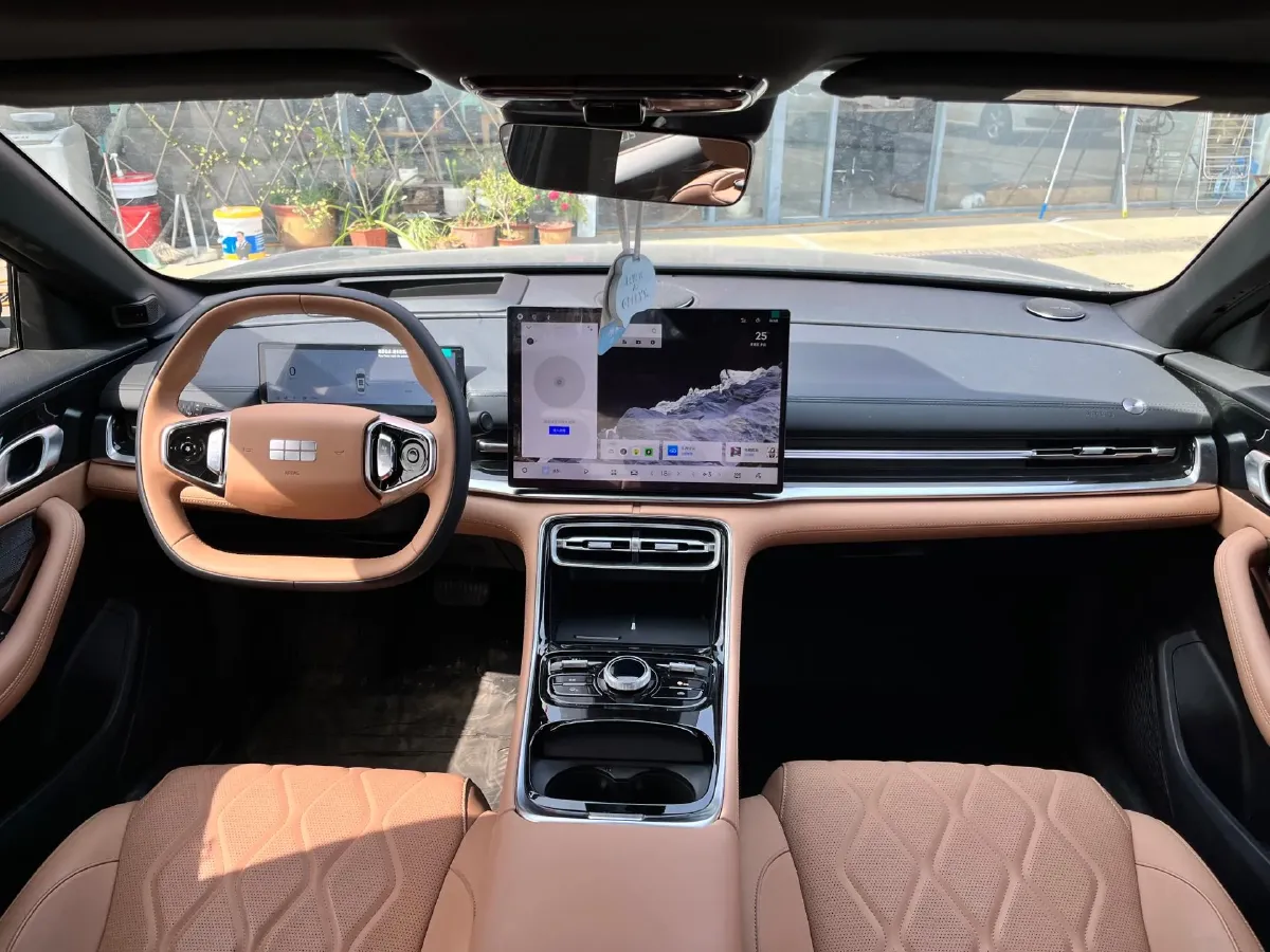 2025 Geely Galaxy A7 1.5L 112HP L4 1DHT PHEV,autocango,china used car exporter,china ev exporter,chinese used car exporter,chinese used ev exporter