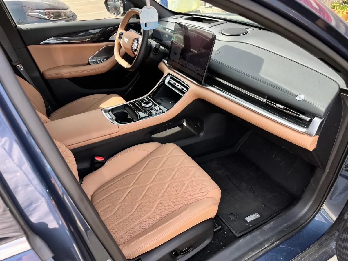 2025 Geely Galaxy A7 1.5L 112HP L4 1DHT PHEV,autocango,china used car exporter,china ev exporter,chinese used car exporter,chinese used ev exporter