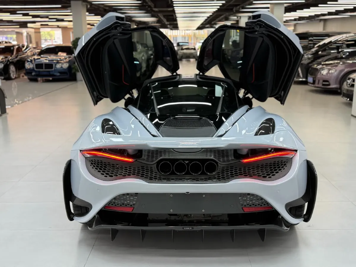 2017 McLaren 720S 4.0T 720HP V8 7DCT,autocango,china used car exporter,china ev exporter,chinese used car exporter,chinese used ev exporter