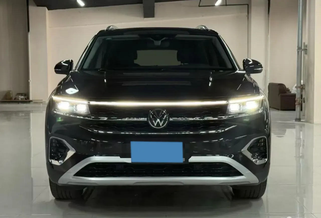 2021 Volkswagen Talagon 2.0T 220HP L4 7DCT,autocango,china used car exporter,china ev exporter,chinese used car exporter,chinese used ev exporter